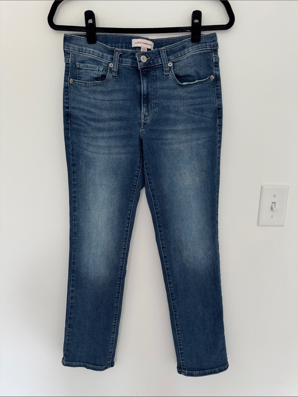 Lucky Brand Sweet Mid Rise Straight Jeans - Size 6/28 A